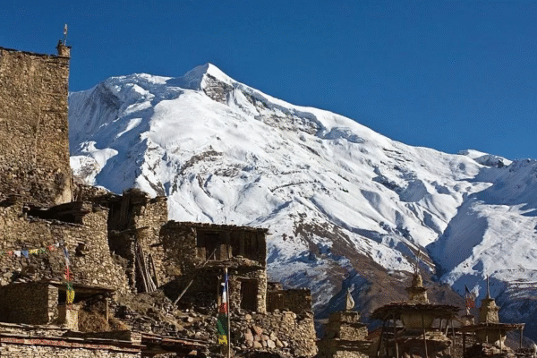 Avalanche Buries Himalayan Base Camp, Ten Nepalese Guides Missing
