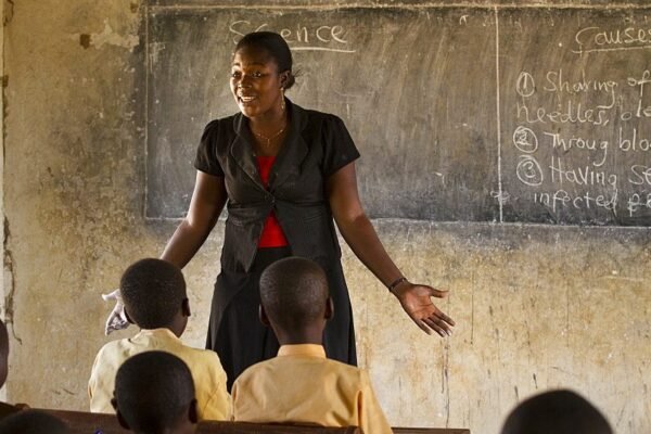 Minority Presses Government To Pay Teachers' 20% Deprived Area Allowance