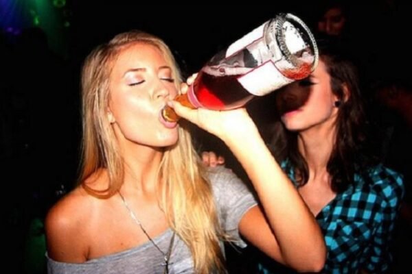 How To Handle The Auntie Who Keeps Asking Why You Are Still Single